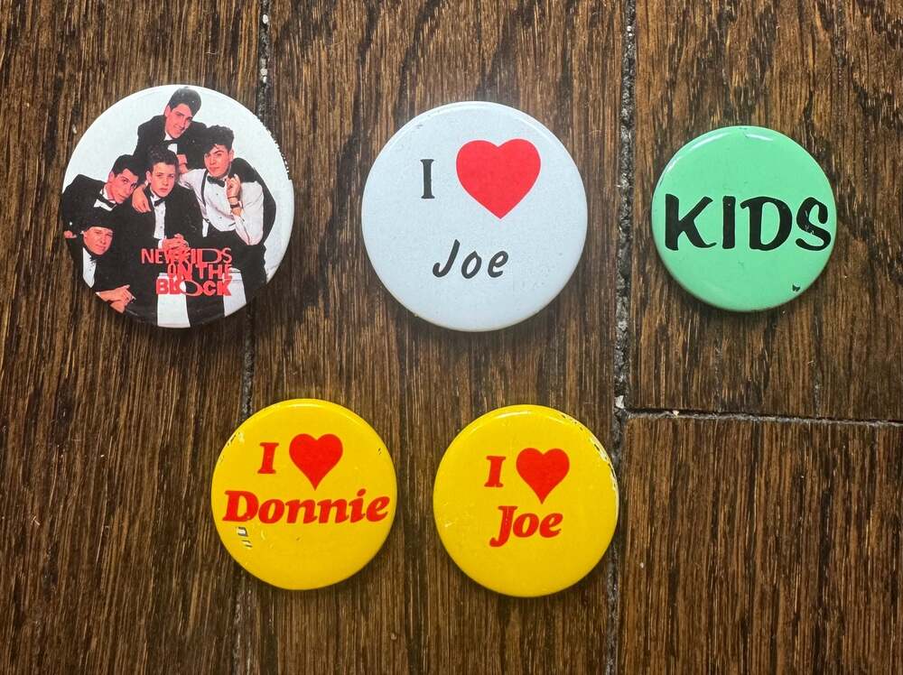 VINTAGE New Kids on the Block NKOTB Pinback Button LOT Donnie Joe Joey (5pcs)